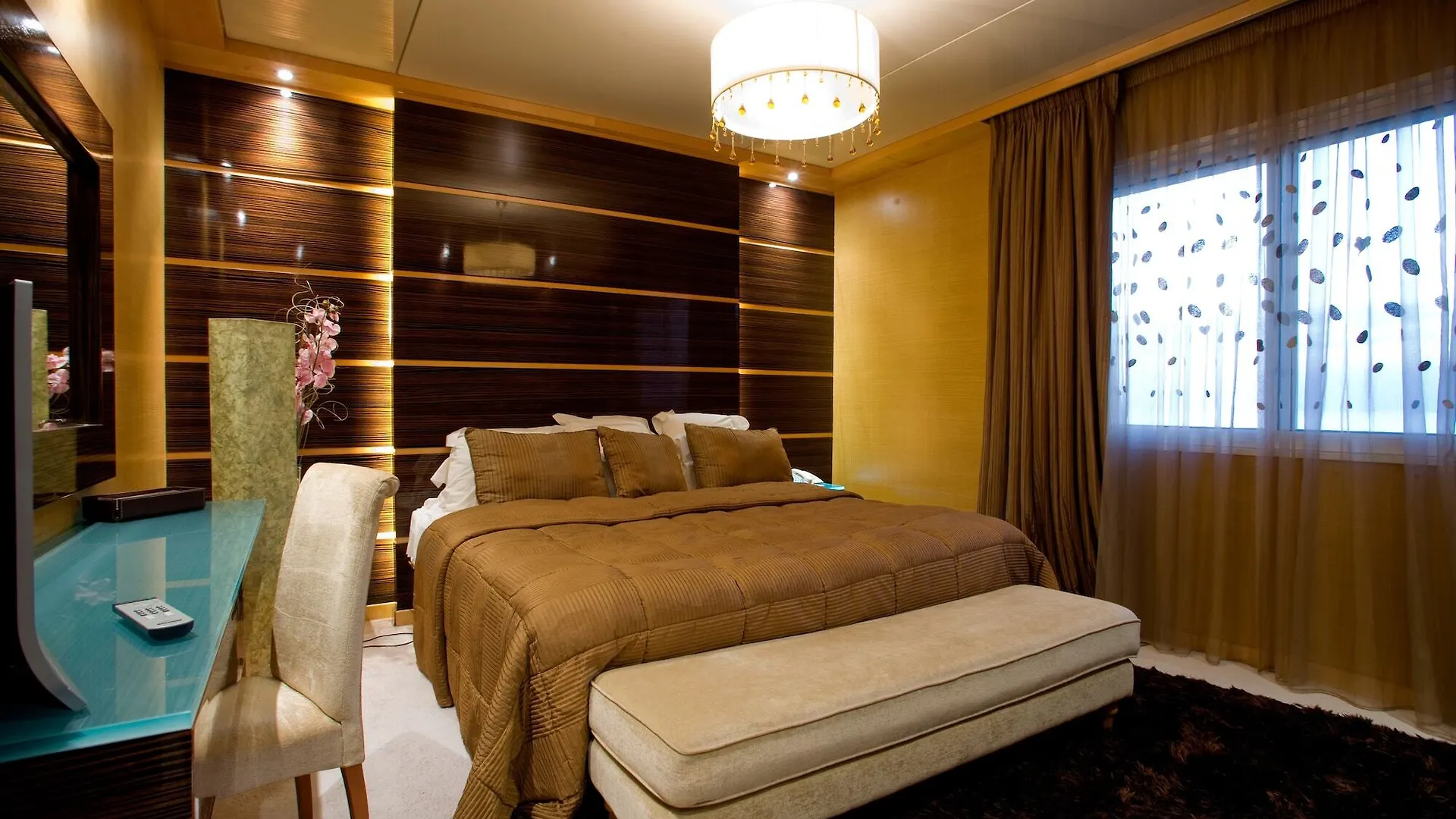 Hotel Lahoya Suites Beirut